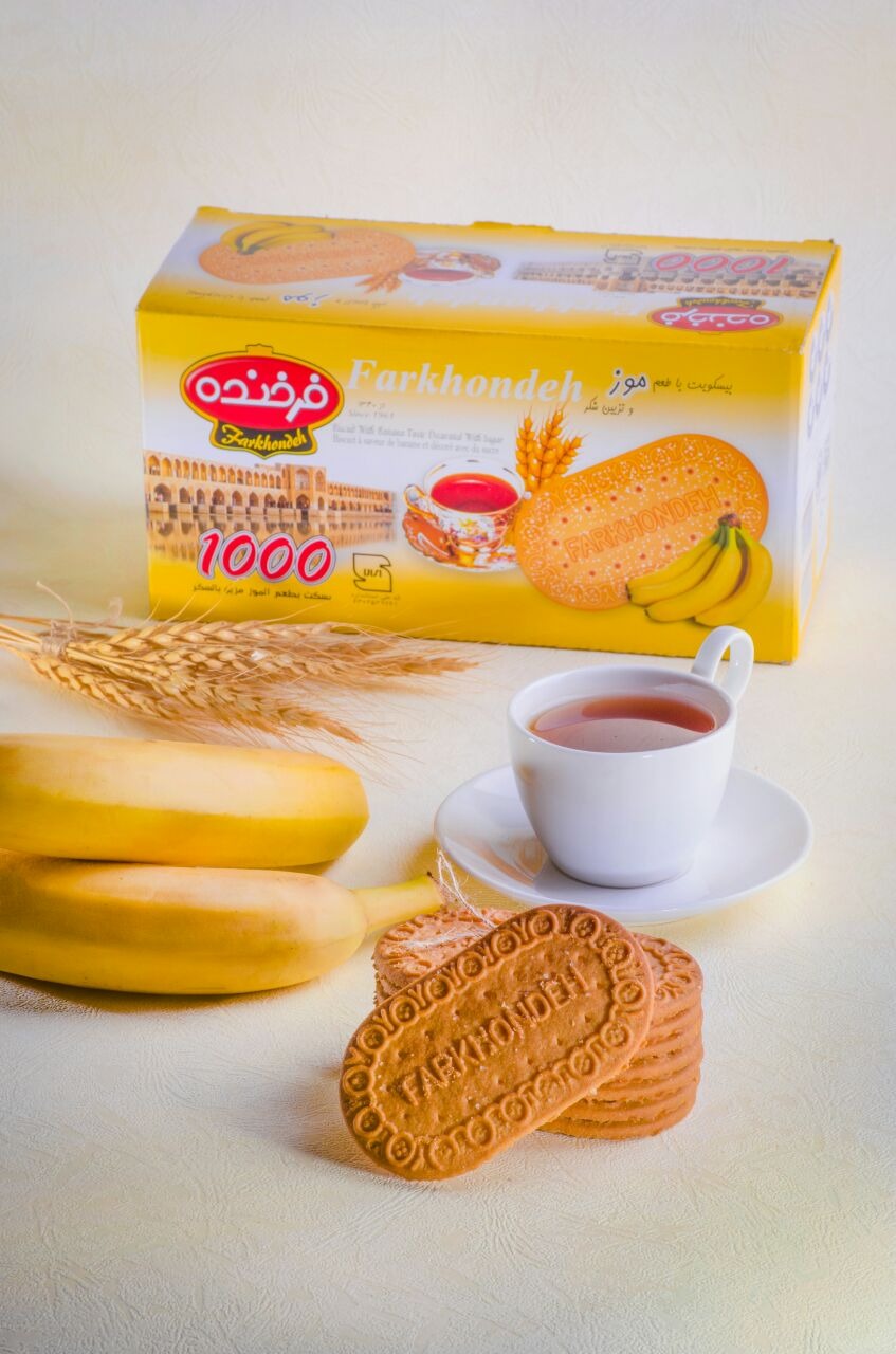 تصویر  بیسکویت 1۰۰۰ با طعم موز و تزیین شکر