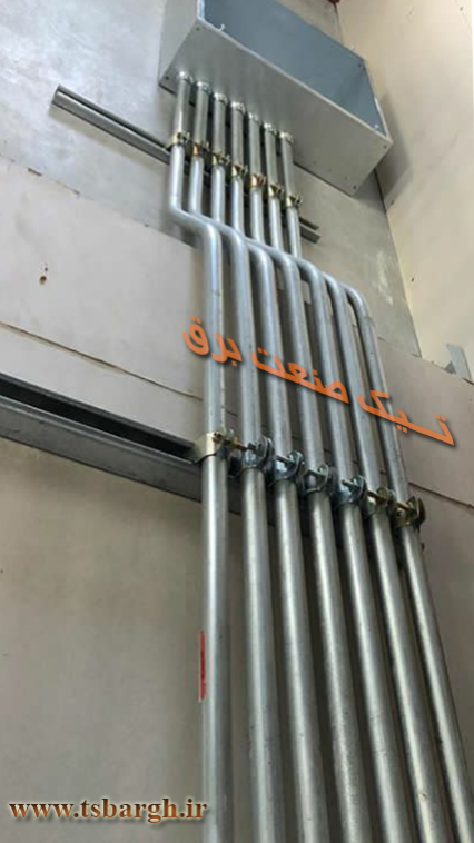تصویر  لوله فولادی برق