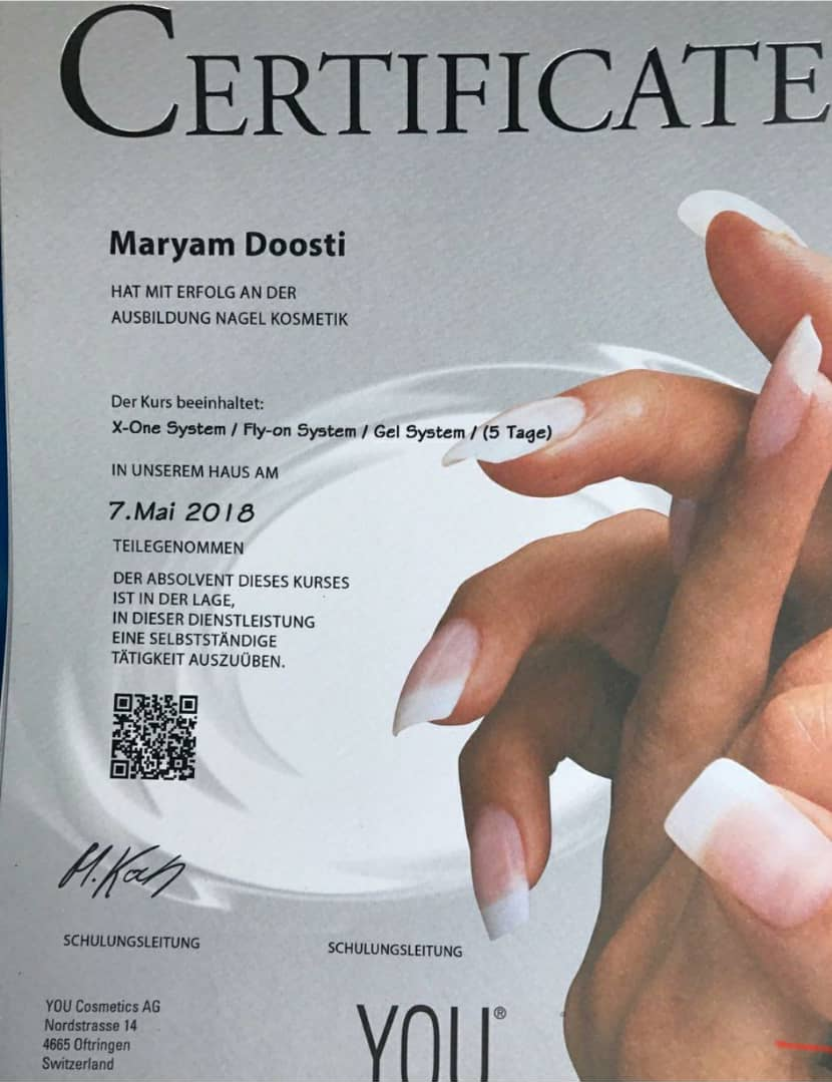 تصویر  کاشت ناخن