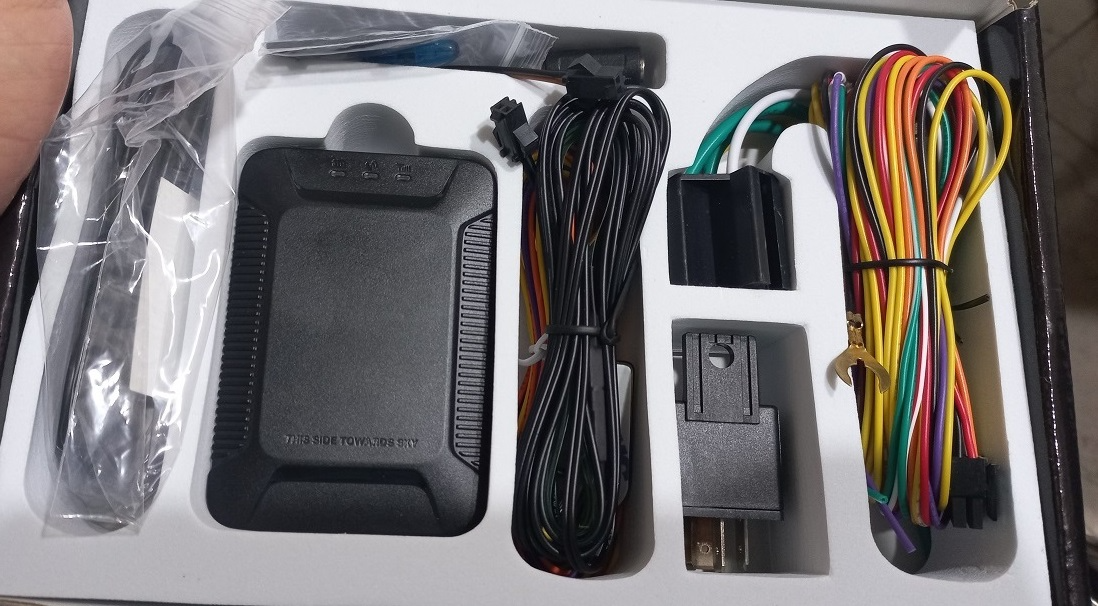 تصویر  ردیاب خودرو شنود دارGp020A