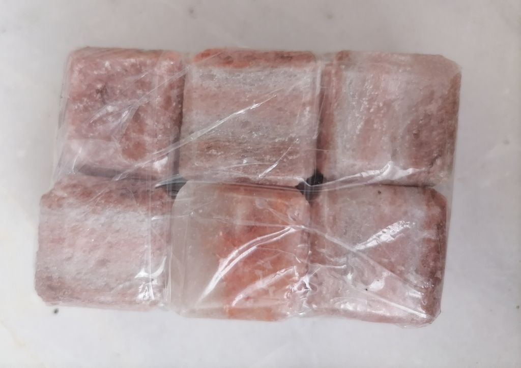 تصویر  کوبیک سنگ نمک طبیعی