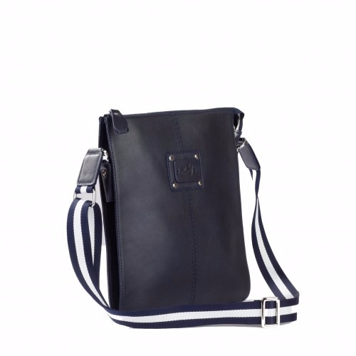 تصویر  کیف اسپرت و حمایلی کوروش