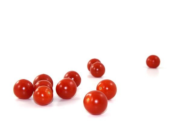 تصویر  گوجه گیلاسی قرمز