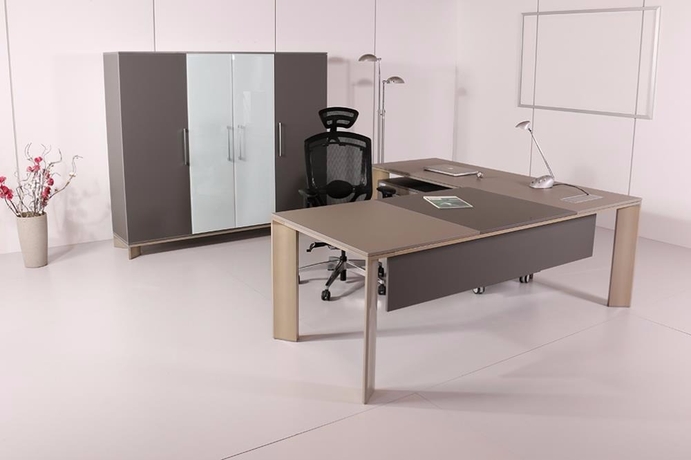 Picture of مبلمان اداری میز مدیریت لاوان آلفا